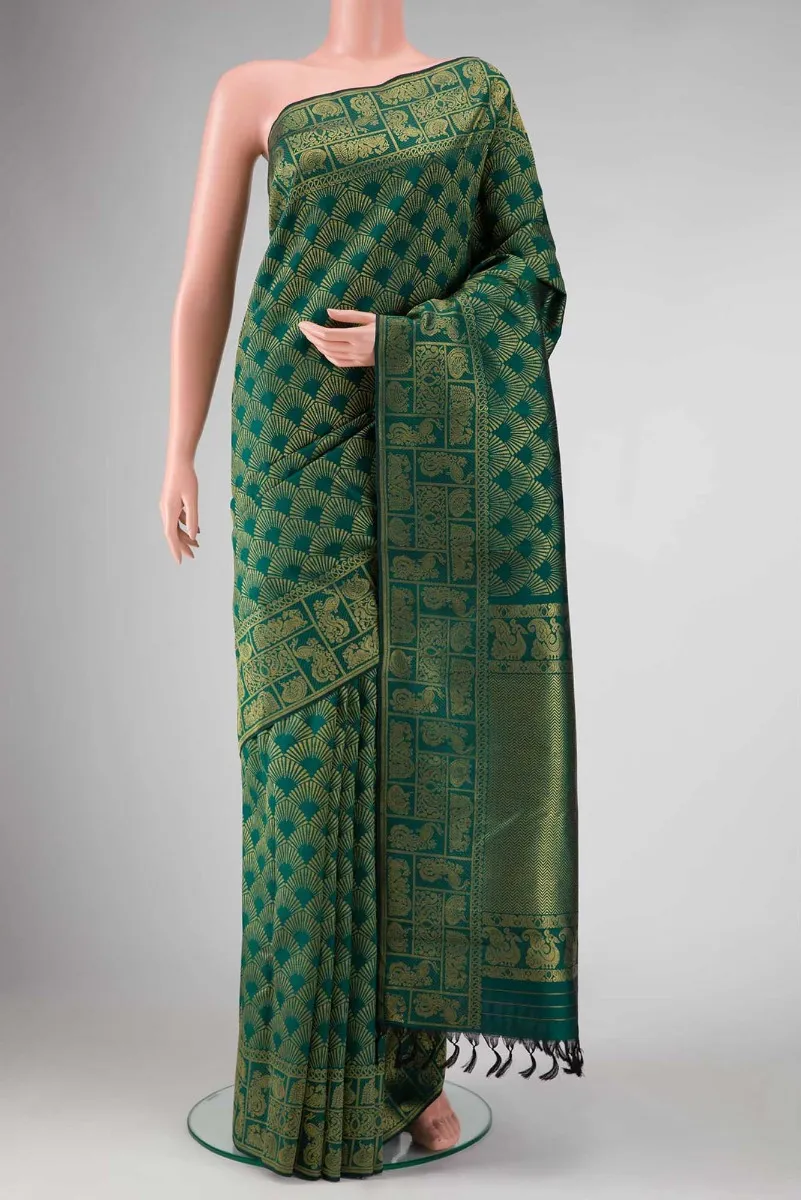 Green Dual Tone Kanchipuram Silk Saree(2)
